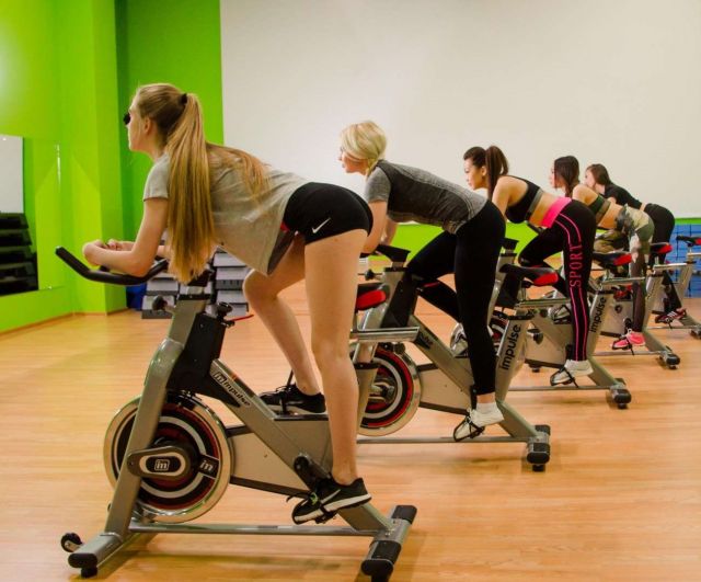 87382_circle-riders.jpg